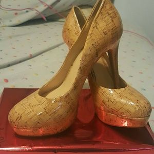 Brand new nude Stilletos!! Sz 9.5